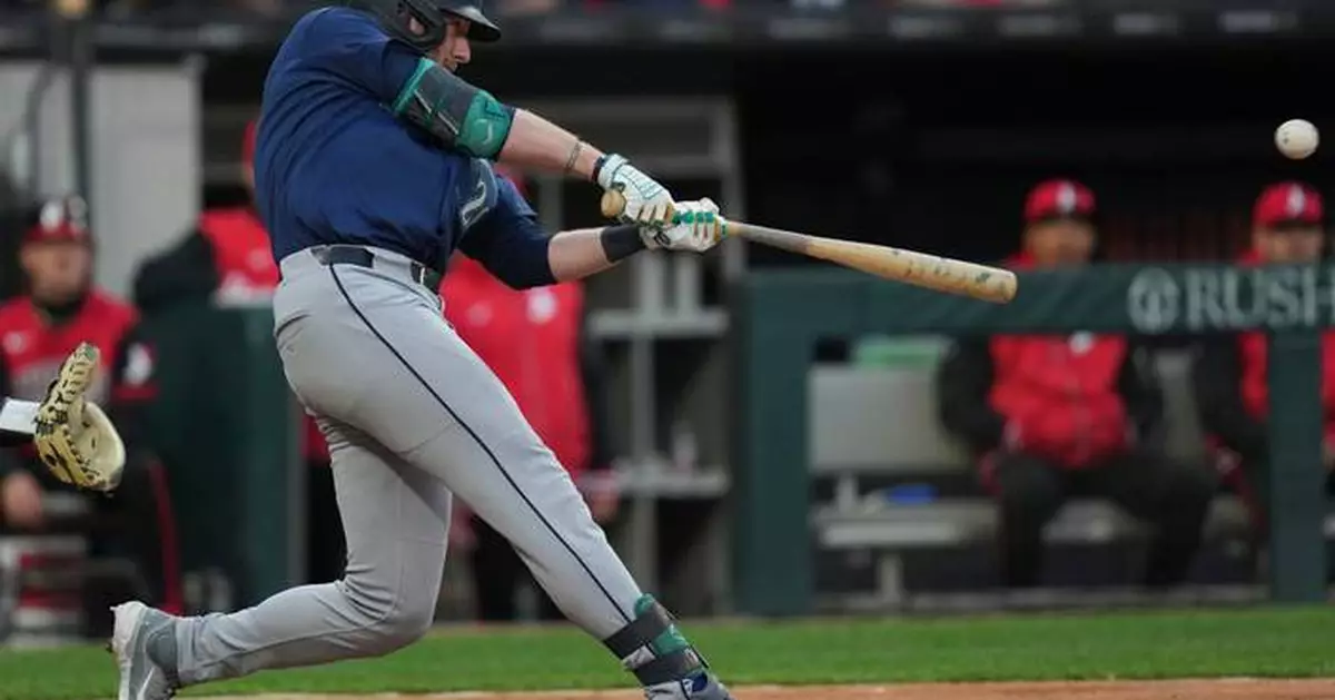 Raley hits grand slam and 3-run homer as Mariners outslug Murakami and White Sox in 12-8 win