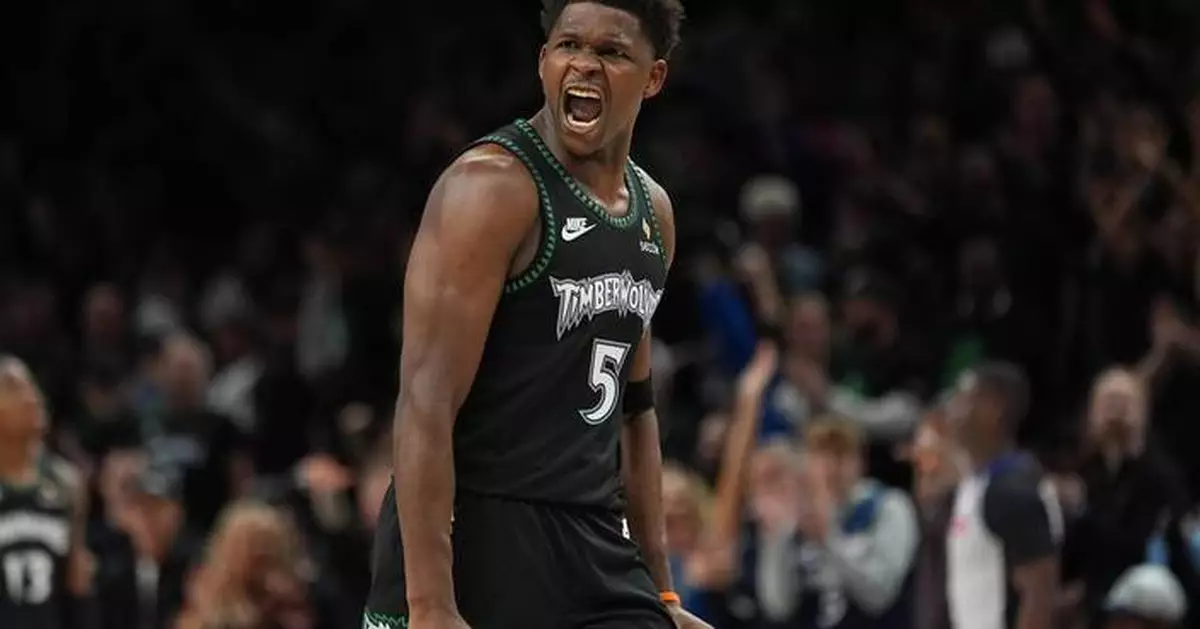 Anthony Edwards awes Timberwolves with his performance despite recent trouble with both knees