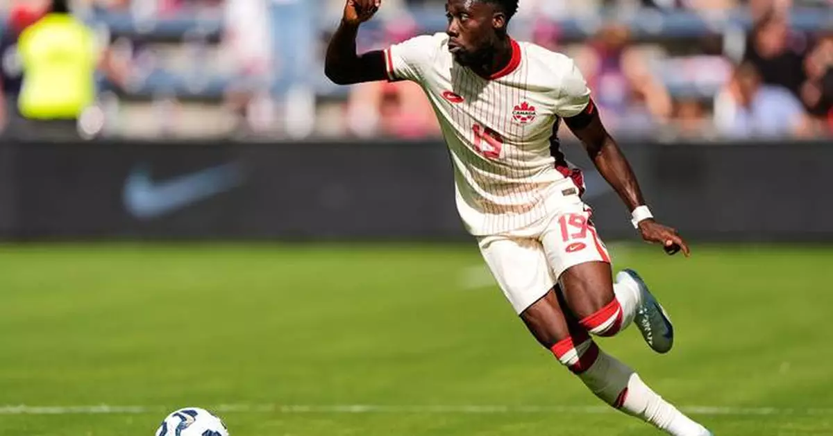 Alphonso Davies named to Canada's World Cup squad despite hamstring injury