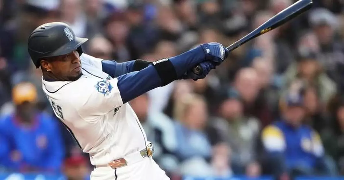 Mariners reinstate outfielder Victor Robles from 10-day injured list, option Connor Joe to Triple-A