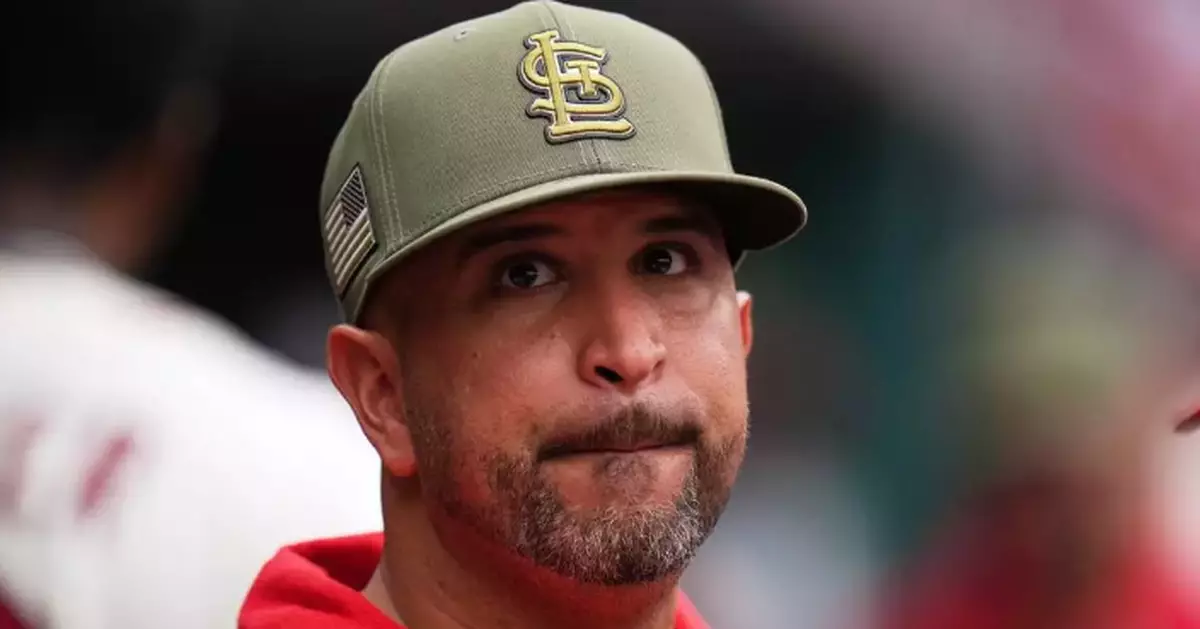 Cardinals manager Marmol buys tickets for fans to continue shirtless revelry at Busch Stadium