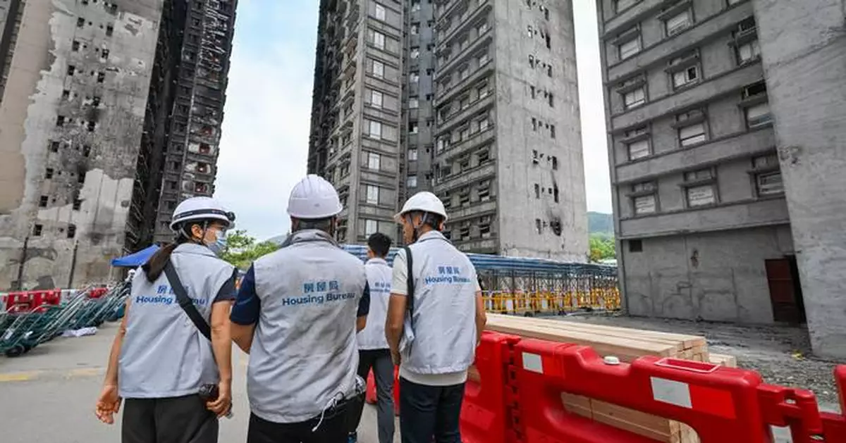 Residents of Wang Fuk Court Return Home Amid Smooth Arrangements and Police Assistance Requests