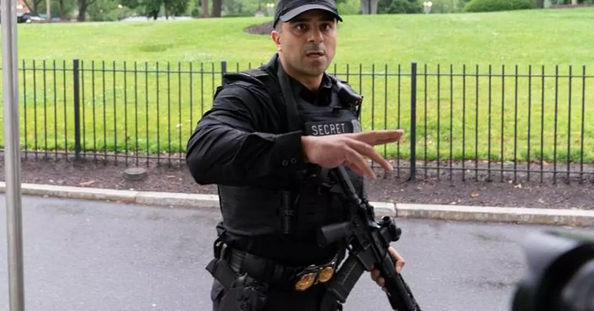 Photos of a shooting near the White House in Washington