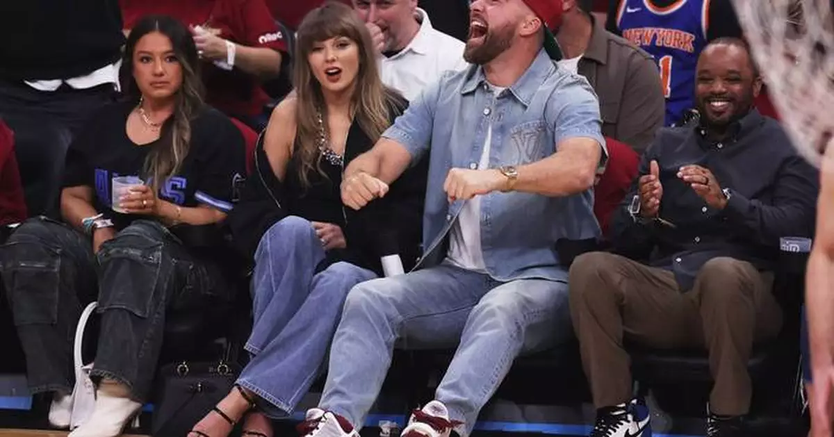 Life of A Basketball Fan: Taylor Swift attends Cavs-Knicks in Cleveland with fiance Travis Kelce