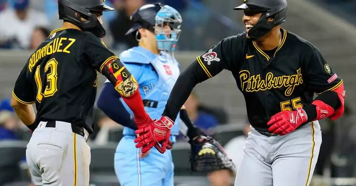 Pirates bullpen makes deal, hands over signed bat in swap for rookie outfielder's first HR ball