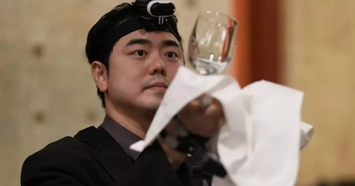 A South Korean startup captures workers' techniques to develop AI brains for robots