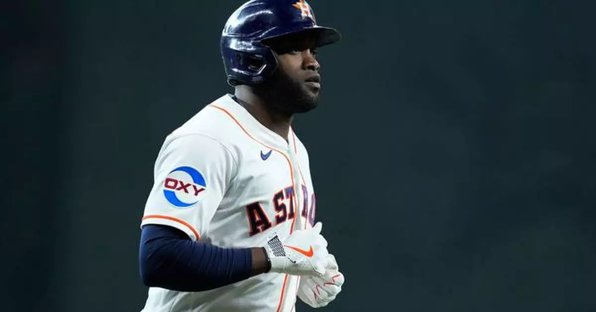 Yordan Alvarez hits 1 of Astros' 4 homers off Rangers' Jacob deGrom in 4-1 win