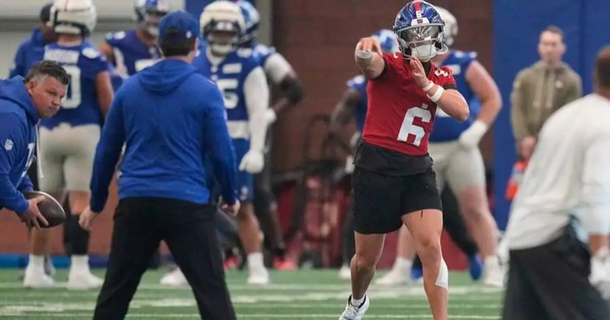 Jaxson Dart says he's 'not like Tim Tebow,' but the Giants QB has worked to get leaner
