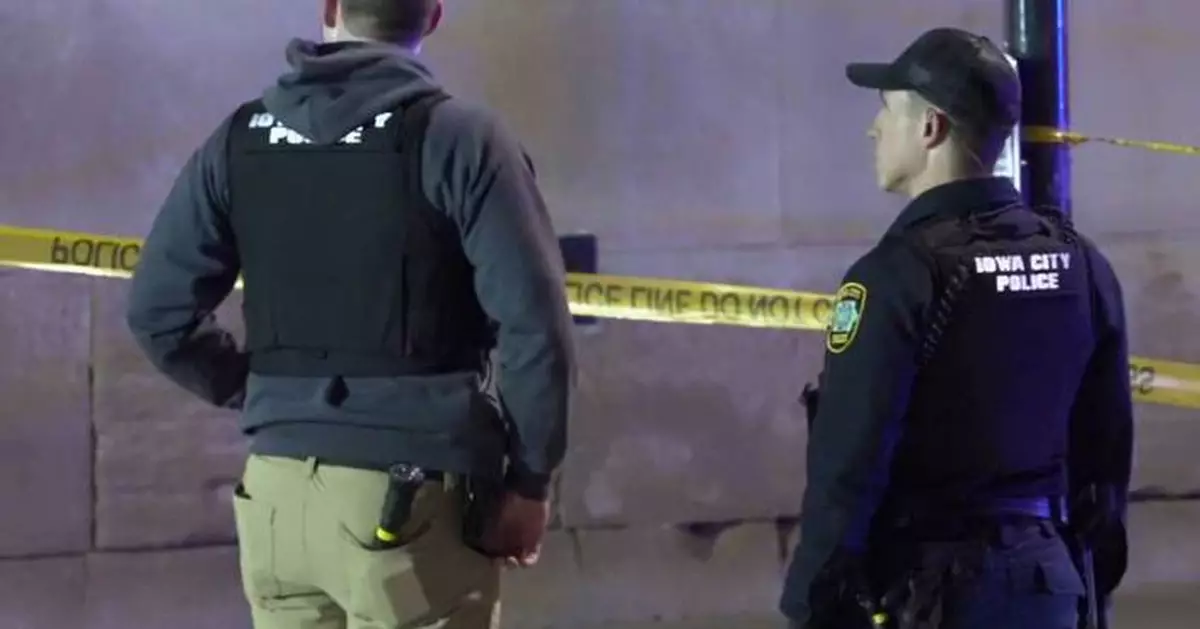 US marshals capture 17-year-old suspected in mass shooting on Iowa City pedestrian mall