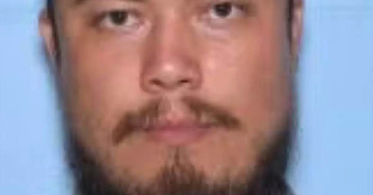 Hawaii police search for man wanted in connection with 3 killings in 2 days