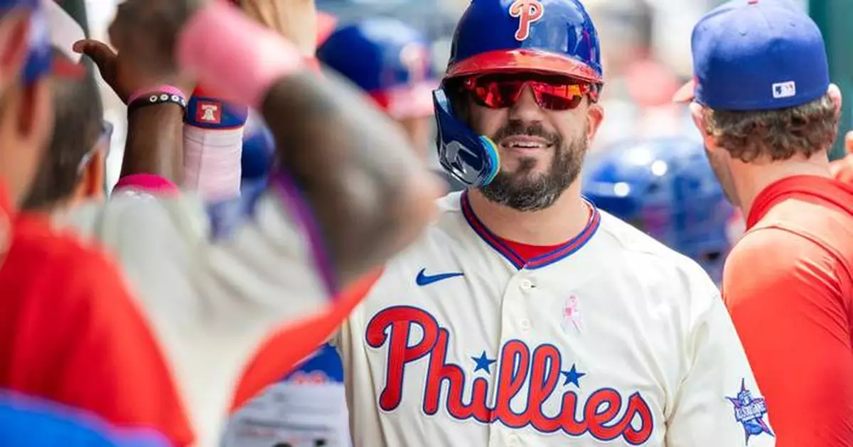 Kyle Schwarber back in the Phillies lineup after missing 3 games with a gastrointestinal illness