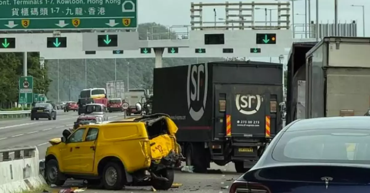 Tsing Yi Traffic Accident Claims A Man's Life; Police Investigate Dangerous Driving