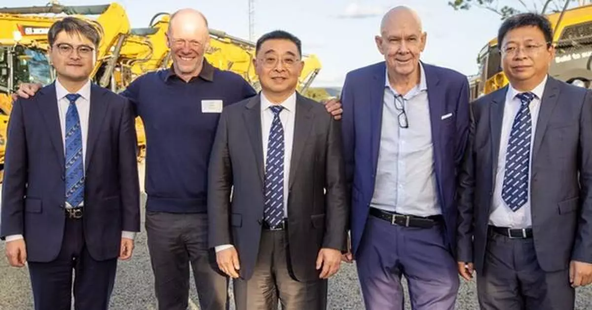 XCMG Chairman Yang Dongsheng Joins Xuzhou Delegation on Economic and Trade Visits to Indonesia and Australia