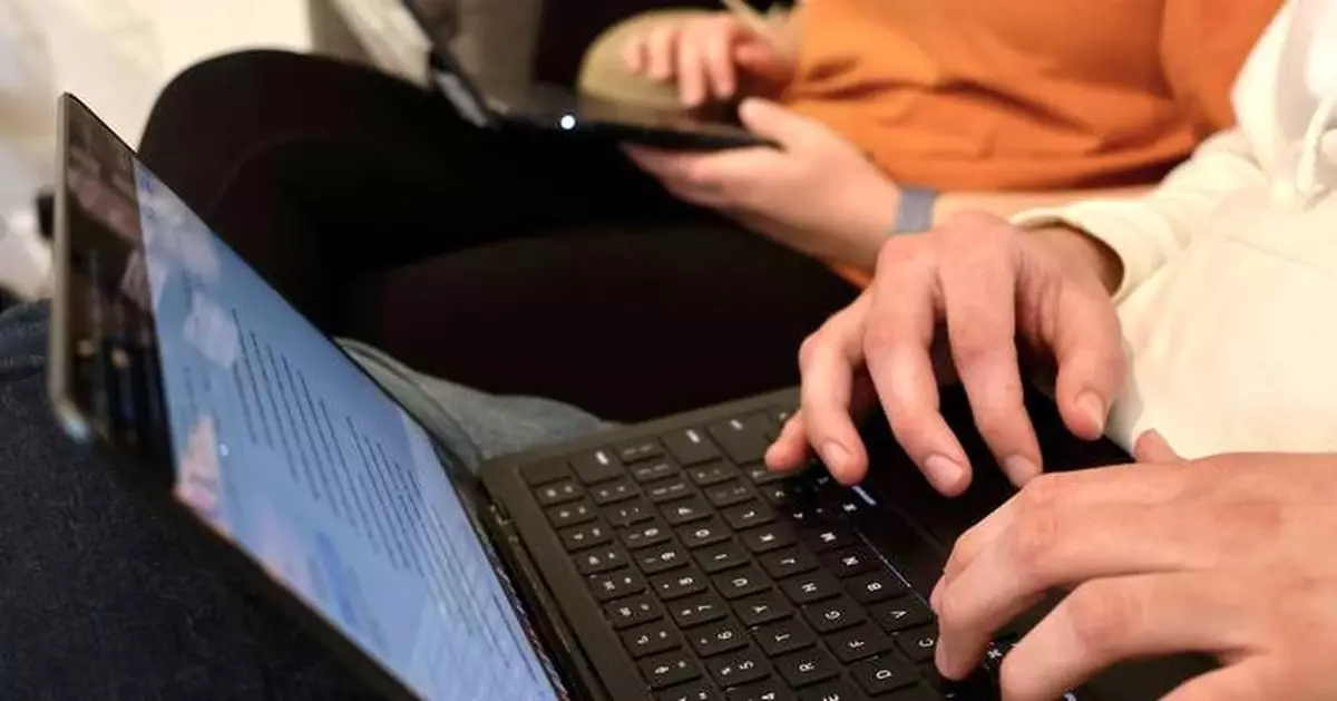 Young and unemployed? Remote work, not AI, may be the problem, study finds