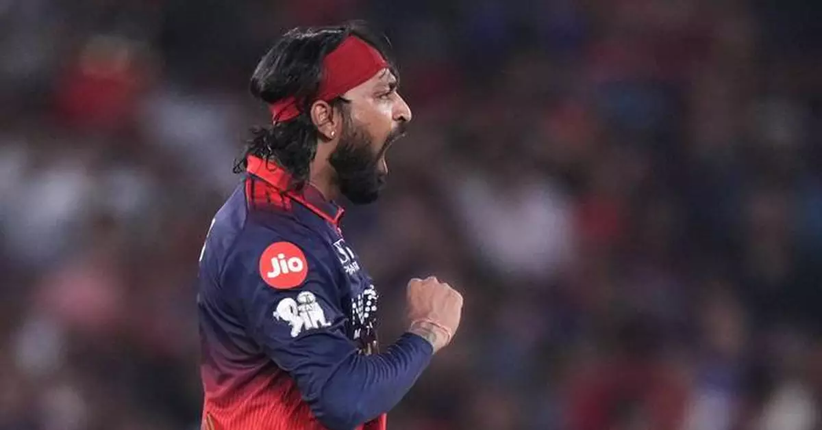 Kohli leads Bengaluru to 5-wicket win over Gujarat in Indian Premier League final