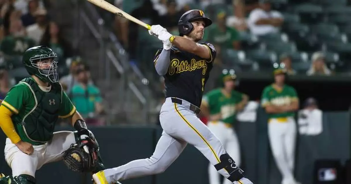 Lowe hits go-ahead homer, Reynolds connects twice as Pirates rally past Athletics for 6-5 victory