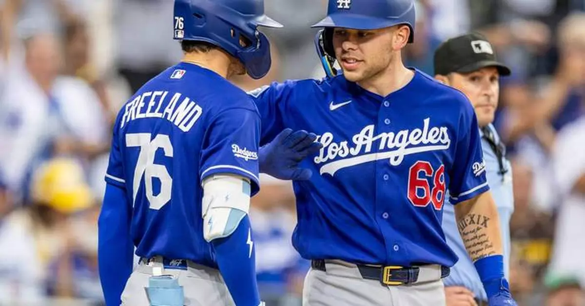 Mookie Betts' 3-run homer caps 9-run 6th inning as Dodgers beat Padres 15-3