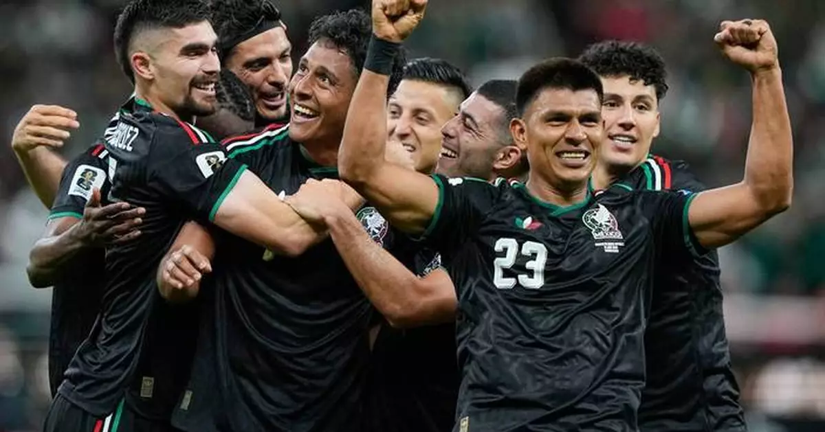 Mexico becomes first country to reach knockout stage of World Cup, beating South Korea 1-0