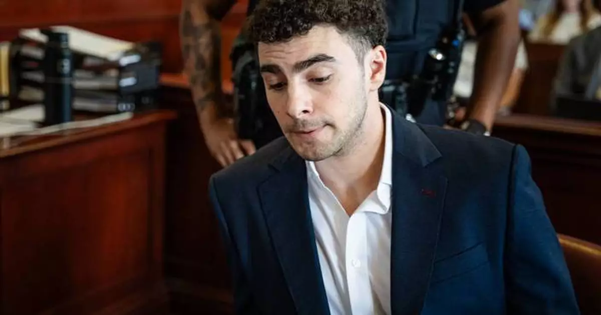 Luigi Mangione gets stuck in an elevator as judge delays his federal trial until January