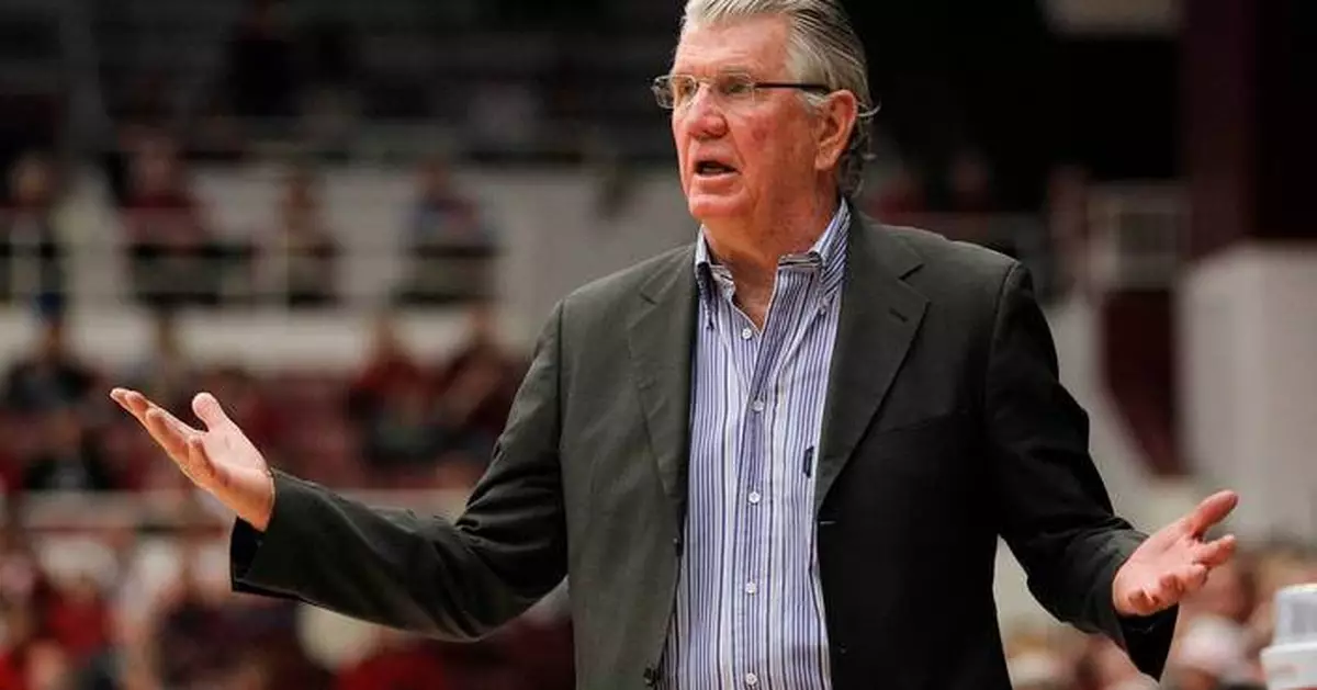 Paul Westhead, champion coach in NBA and WNBA, receives NBCA's Chuck Daly Lifetime Achievement Award