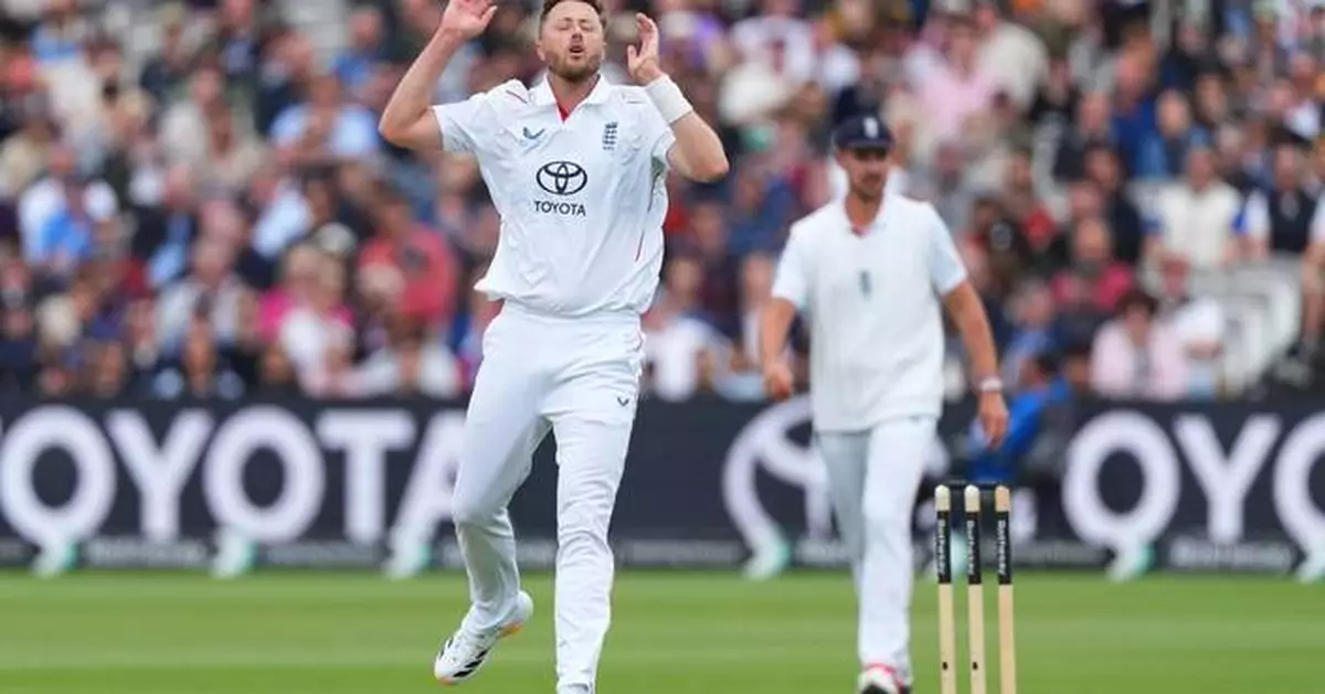 England loses another pacer for 2nd test vs NZ with Robinson injured after Stokes, Atkinson dropped