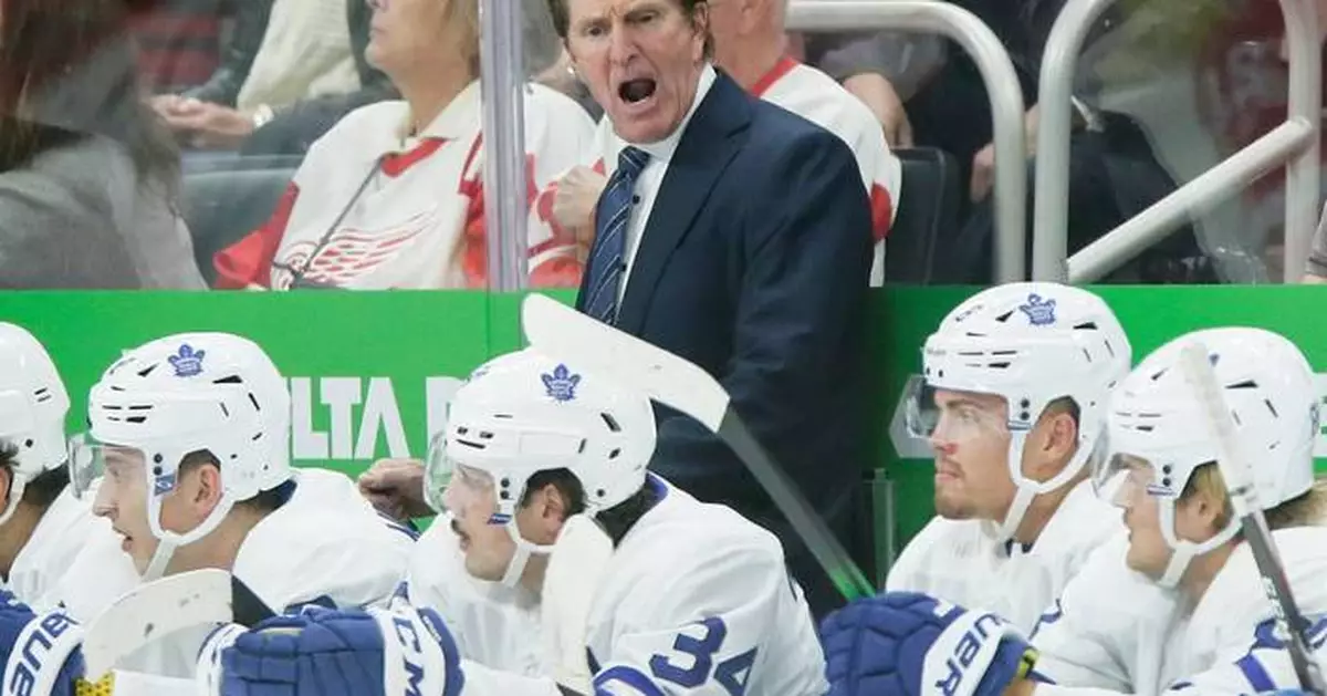 Players' union asks NHL for a Mike Babcock investigation if Oilers want to hire him, AP sources say