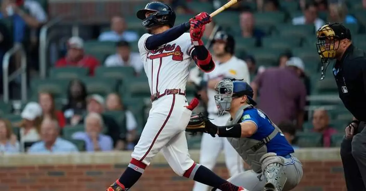 Dubón and Albies hit 3-run homers as Braves beat Blue Jays 7-3 for 12th straight win against Corbin