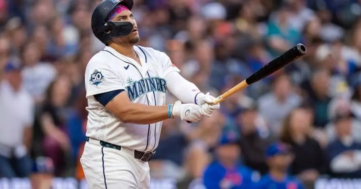 Mariners slugger Josh Naylor leaves game with back spasms after hitting home run against Mets