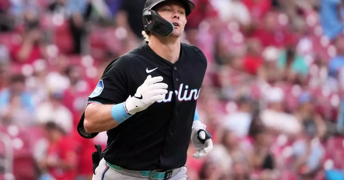 Kyle Stowers drives in 2 as the Marlins beat the Cardinals 5-1