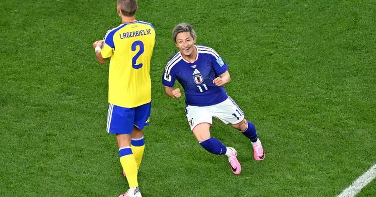 Japan and Sweden play to 1-1 draw as both advance to knockout round at the World Cup