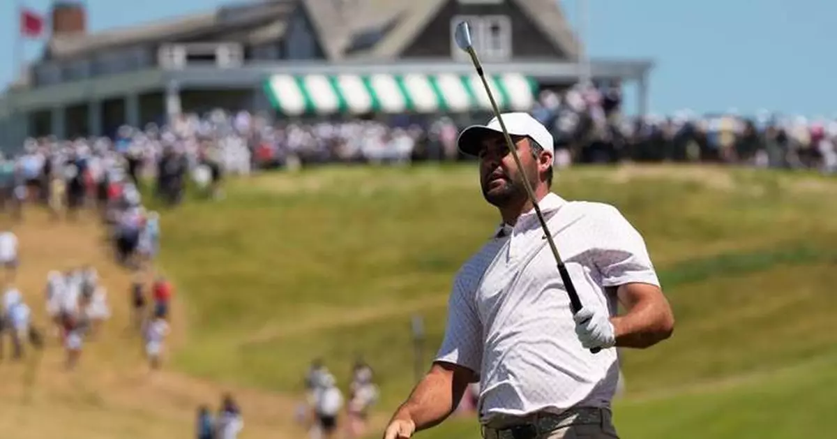 Scottie Scheffler has an eventful back nine to tie for second through three US Open rounds