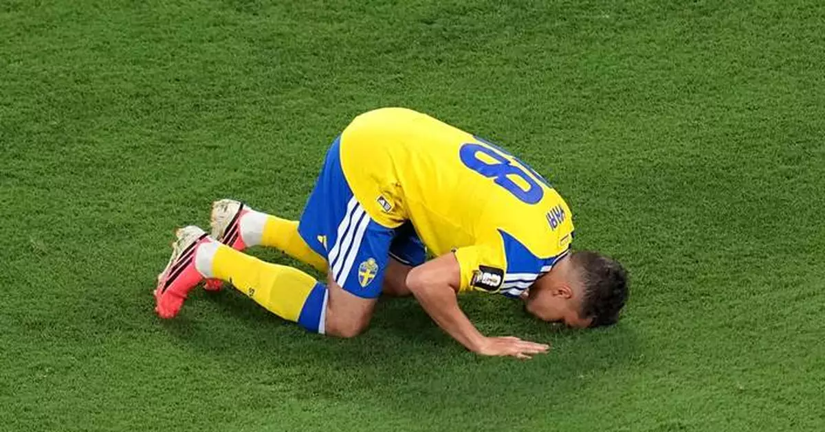 World Cup squads showcase faith and unity amid deep social divisions at home