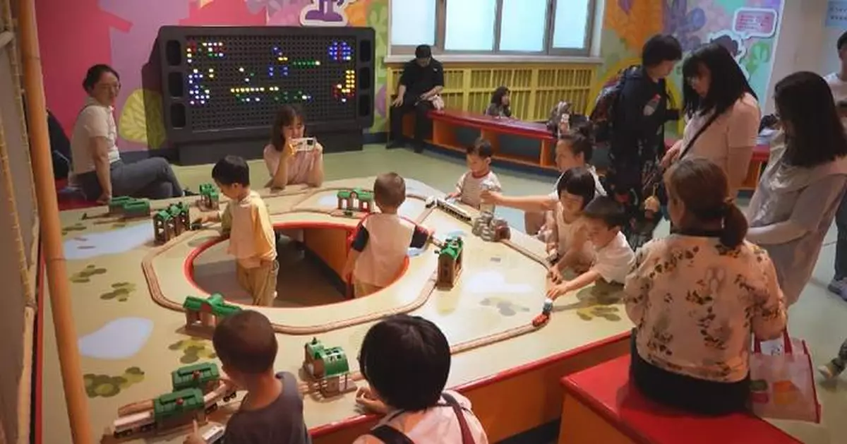 Beijing hosts cultural, educational fairs for Int'l Children's Day