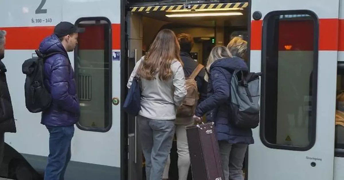 Vienna residents turn to public transport as fuel prices soar