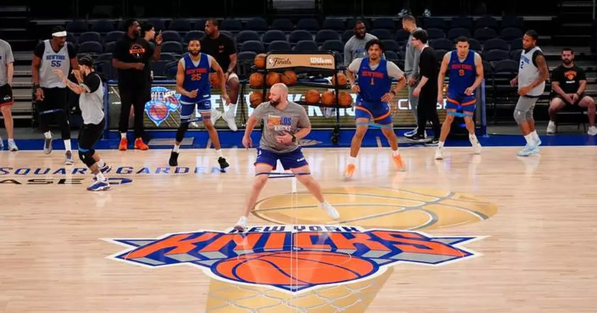 Knicks say the winning bid for 2 celebrity row seats for Game 3 of the NBA Finals is $1 million
