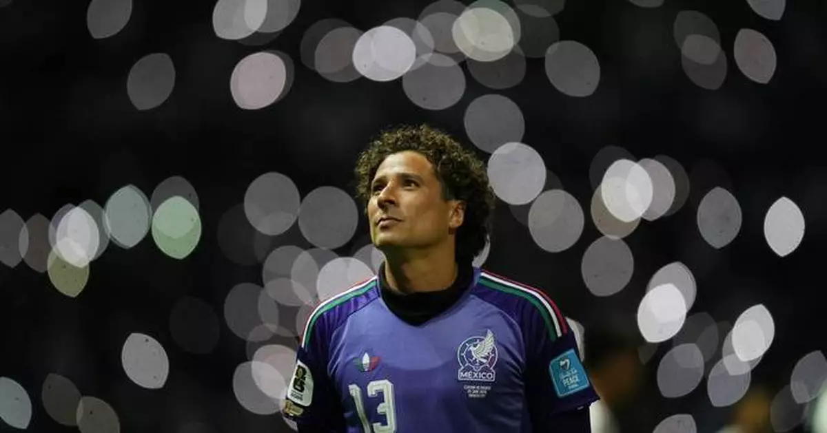 One Extraordinary Photo: Mexico goalkeeper Guillermo Ochoa's special moment