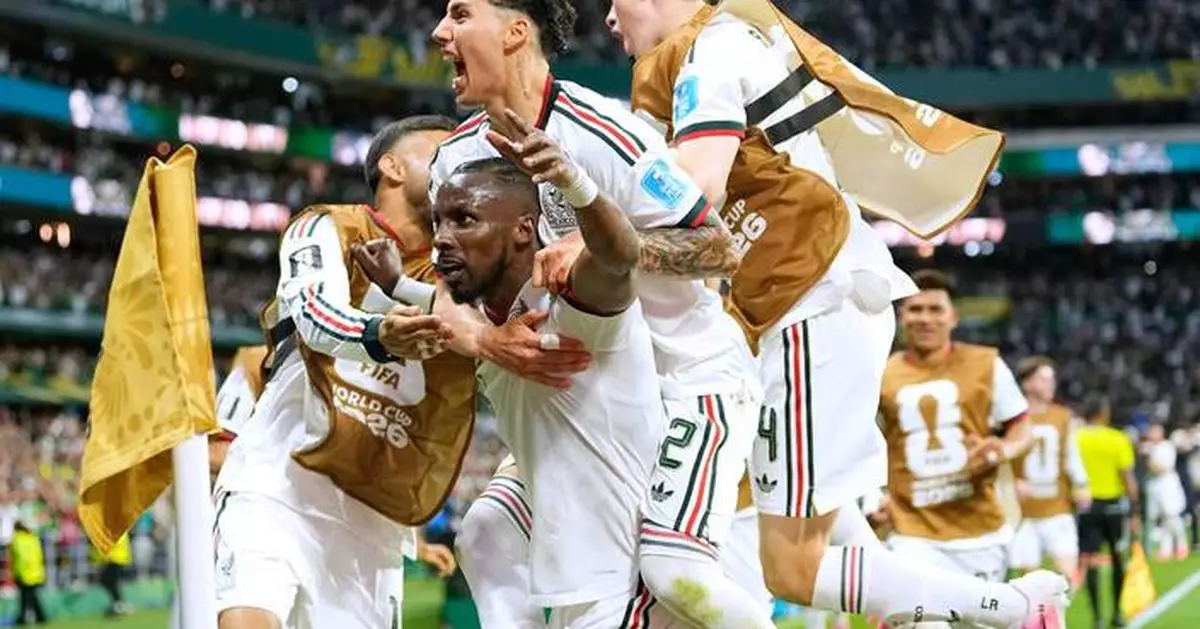 Mexico beats Czech Republic 3-0 to win all 3 World Cup group-stage matches for 1st time