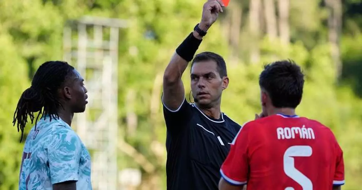 Portugal's Leão sent off for punching in World Cup warmup win over Chile