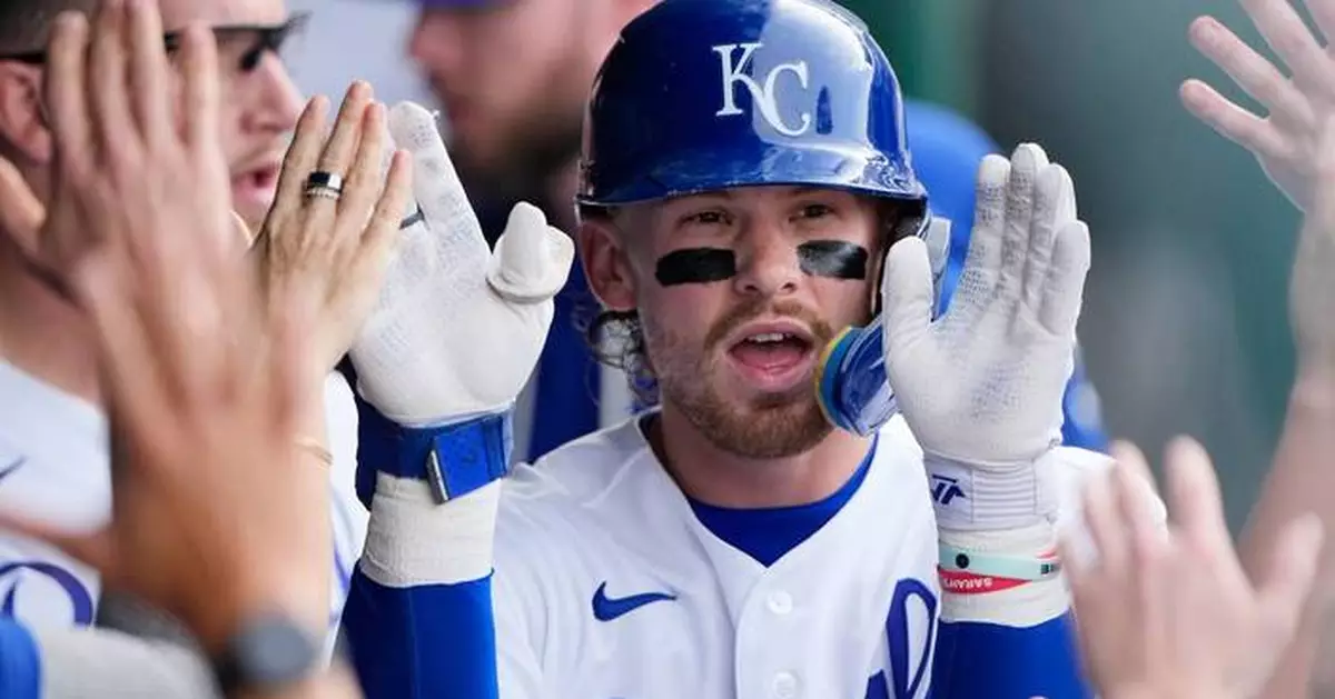 Royals' Bobby Witt Jr. leaves game with knee discomfort after making sliding play in the field