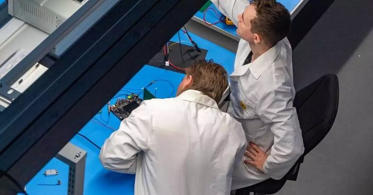 Sensofusion Introduces its Aerospace Unit: Swift Surveillance Aircraft and Fennec Satellites