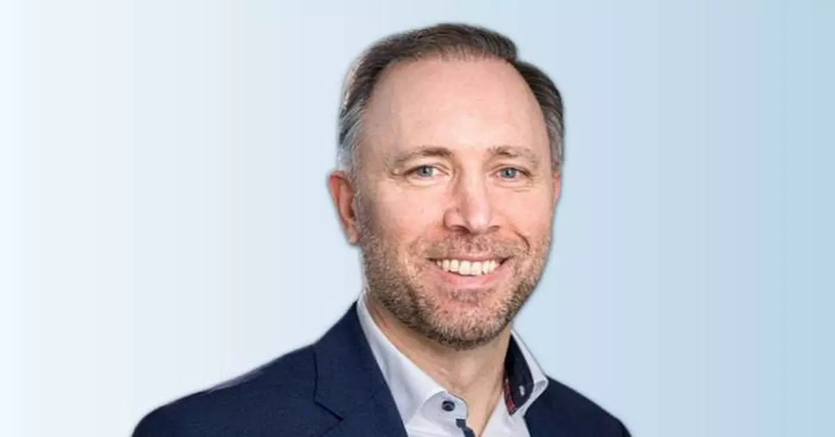 PPG appoints John Smith to vice president, architectural coatings EMEA; Steve Pocock to retire