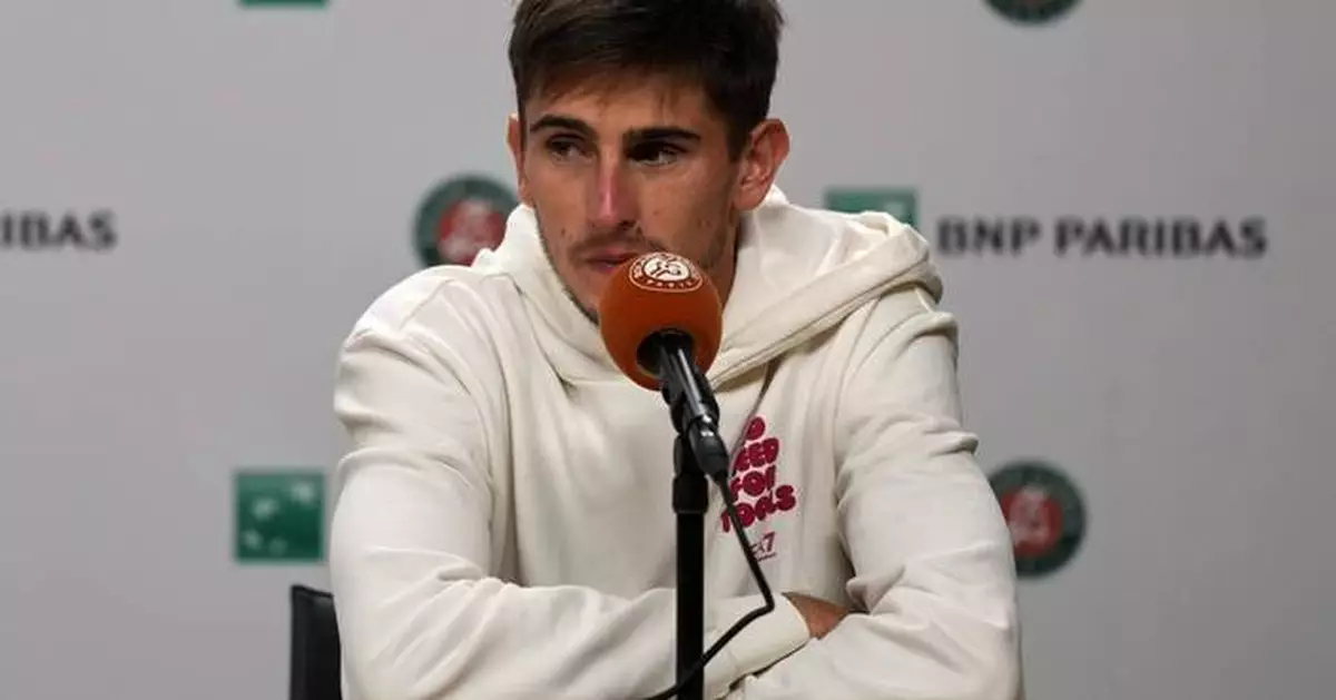 Sick and sleepless Arnaldi pulls out of French Open semifinal after night of vomiting