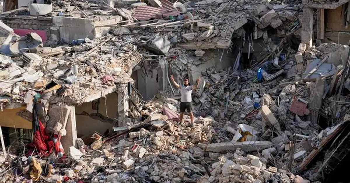 Few residents return to Lebanon's Nabatiyeh after a US-Iran truce with fighting nearby