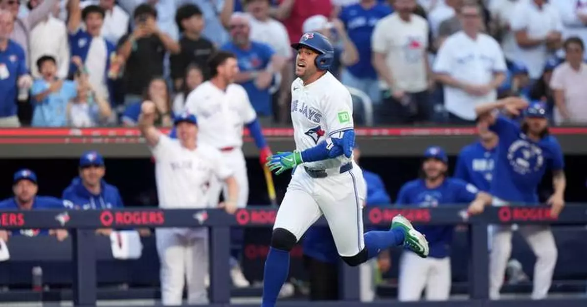 Meet the Mess! Mets outfield boots it around as Toronto's Springer scores Little League homer