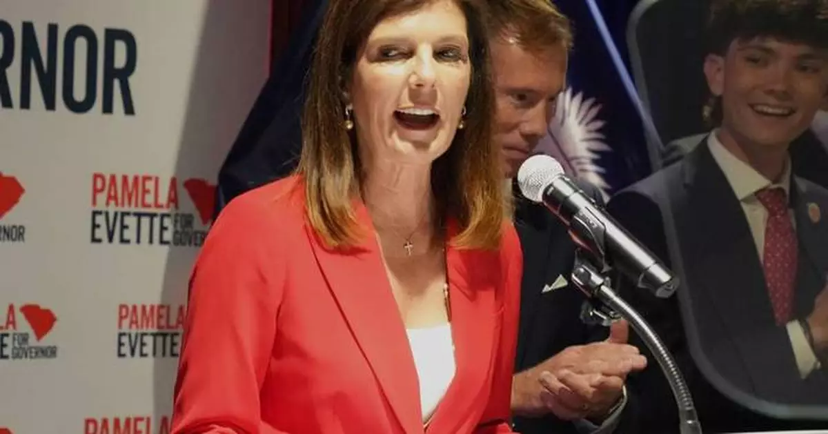 Trump now says either Republican candidate would be a good pick in South Carolina's governor runoff