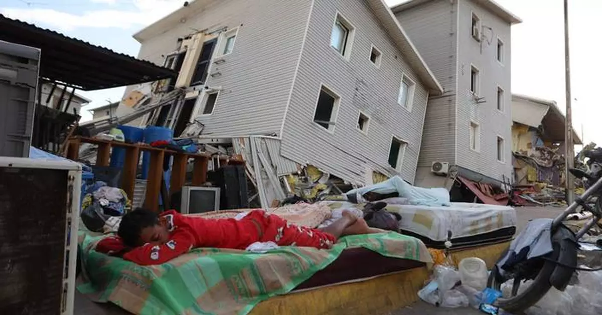 Venezuelans search more earthquake ruins as aftershock rattles rescuers in disaster zone