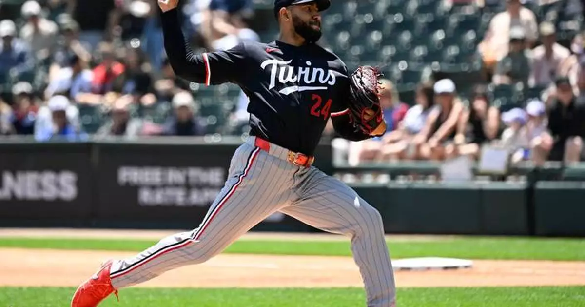 Blue Jays acquire right-hander Simeon Woods Richardson from Twins for cash