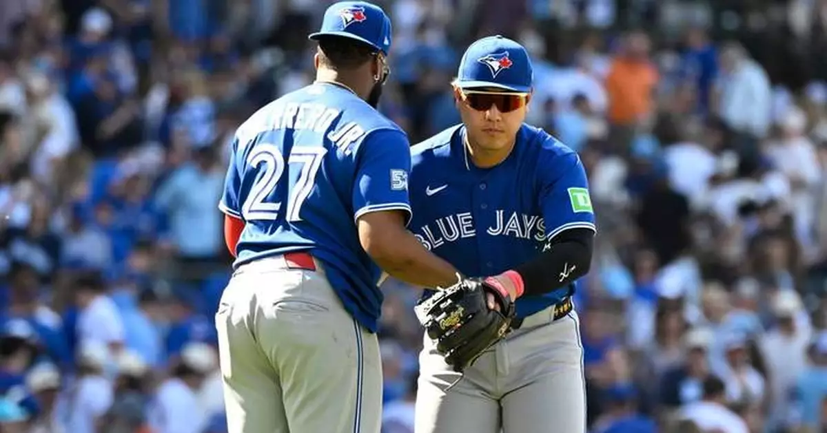 Okamoto hits a 3-run homer as the Blue Jays rally past the Cubs 8-6