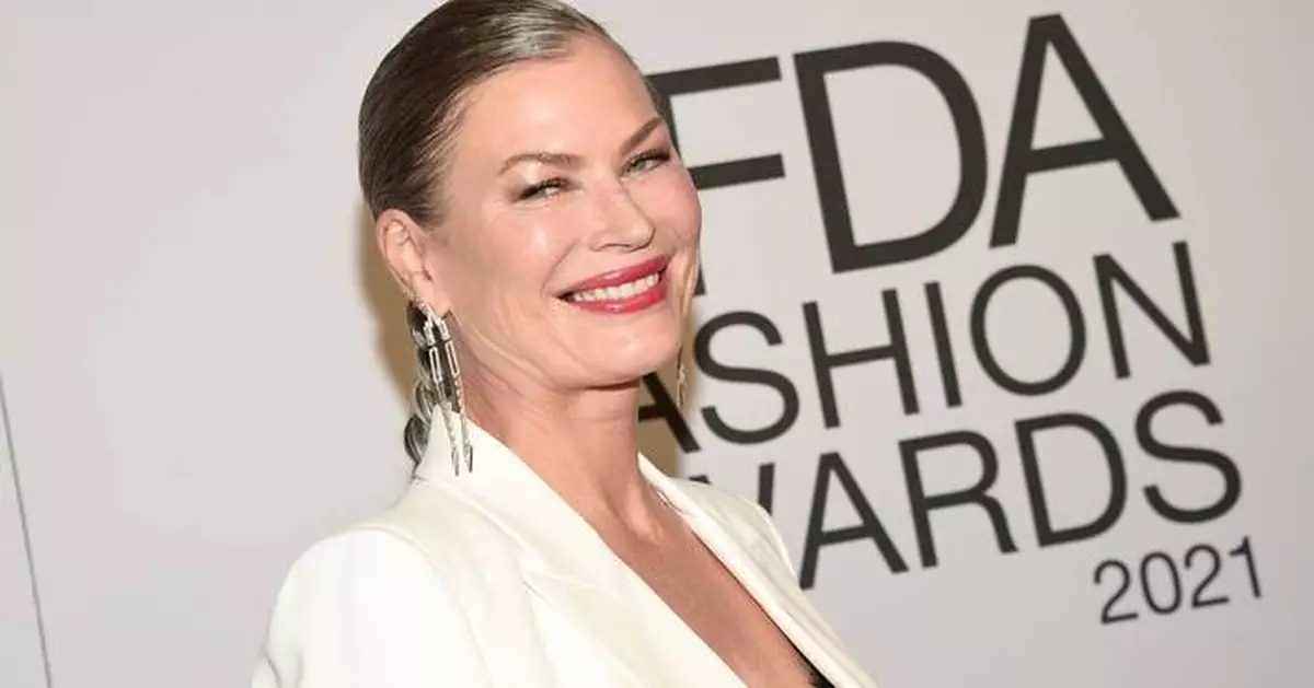 Former supermodel Carré Otis files Paris rape complaint against ex-Elite boss