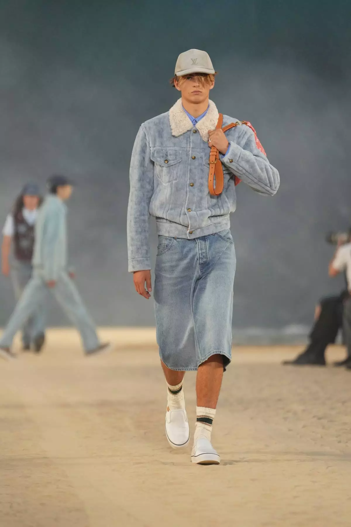 A model wears a creation as part of the Louis Vuitton men's Spring Summer 2027 collection presented in Paris, France, Tuesday, June 23, 2026. (AP Photo/Aurelien Morissard)